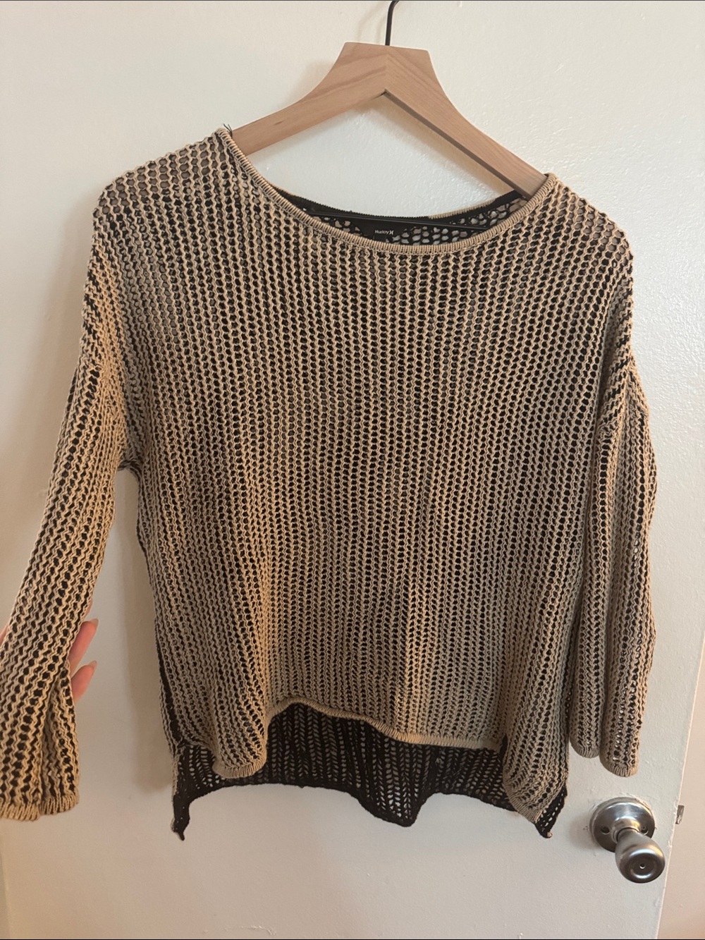 Hurley Two-Tone Open Knit Scoop Neck Sweater - Beige & Black
